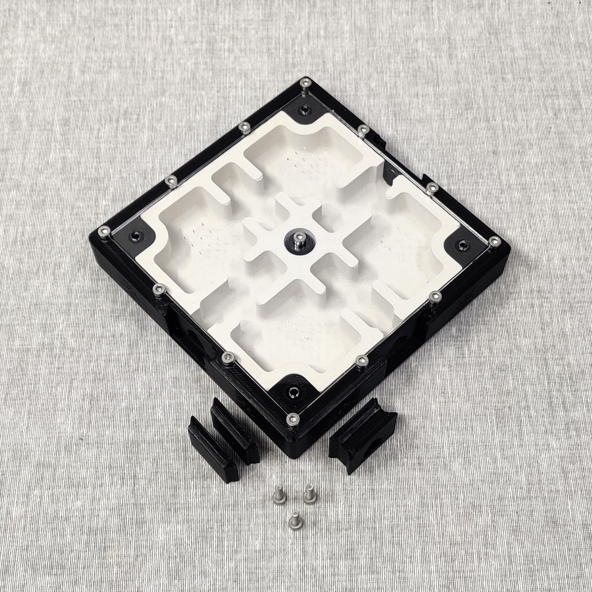 Large Flex Nest